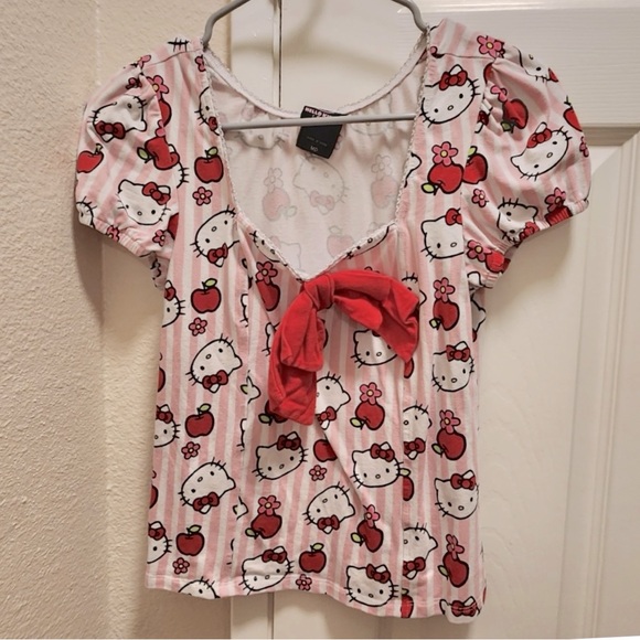 Hot Topic Hello Kitty striped apple flower print scoop neck bow top M Sanrio - Picture 3 of 5